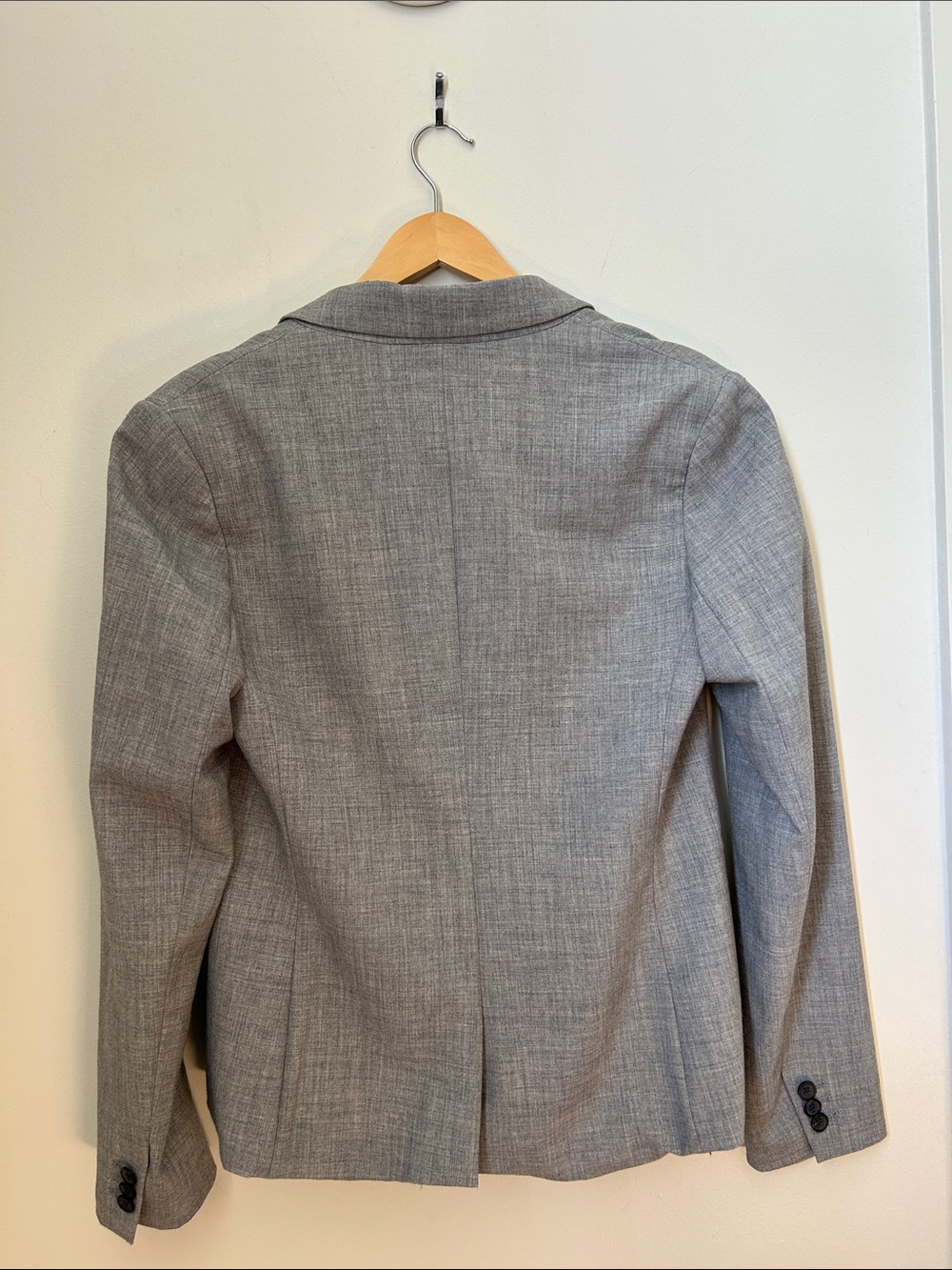 Banana Republic Light Gray Women's Blazer - Picture 2 of 3